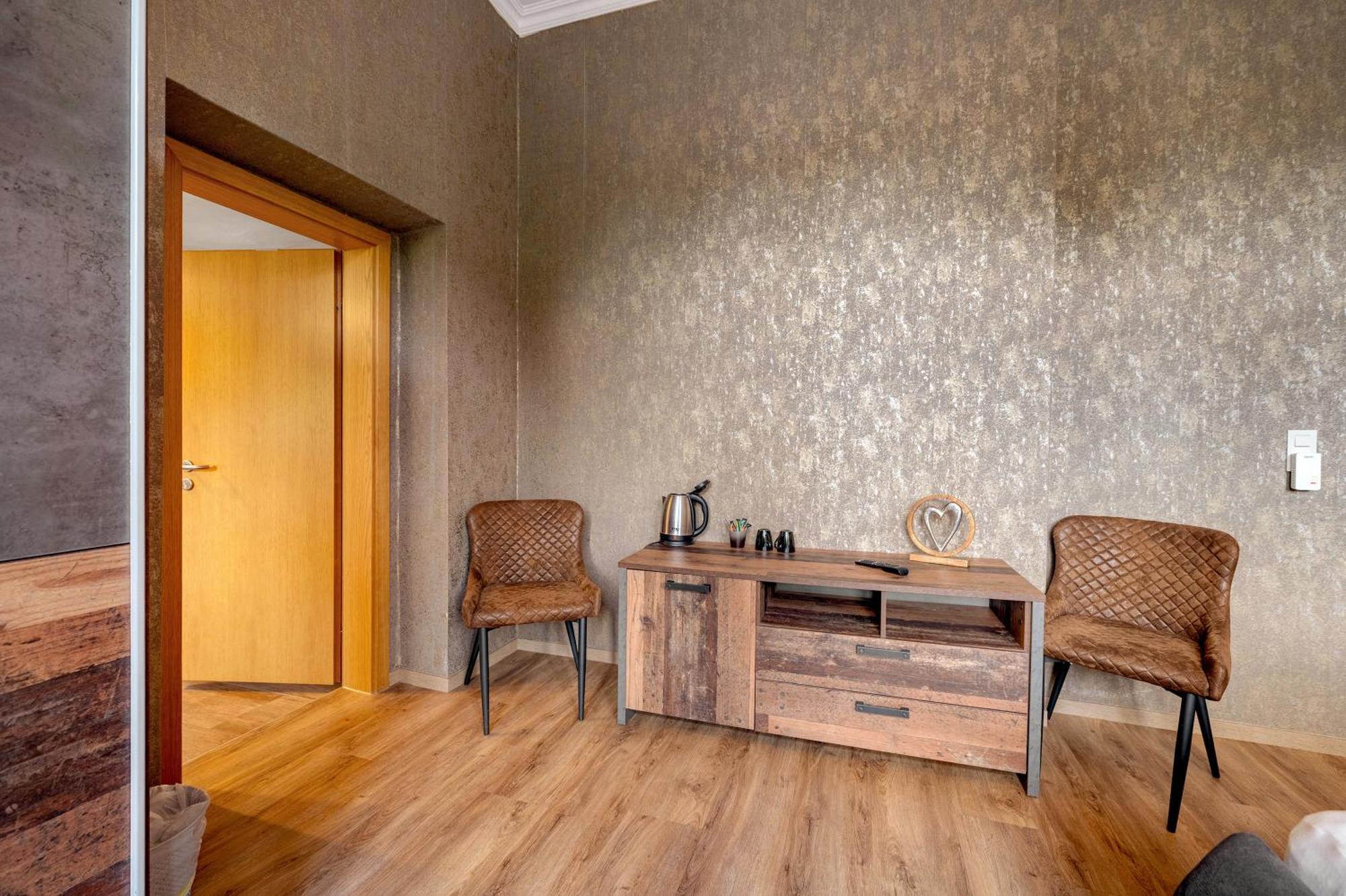 Bed And Breakfast St Wendel พรุม ภายนอก รูปภาพ