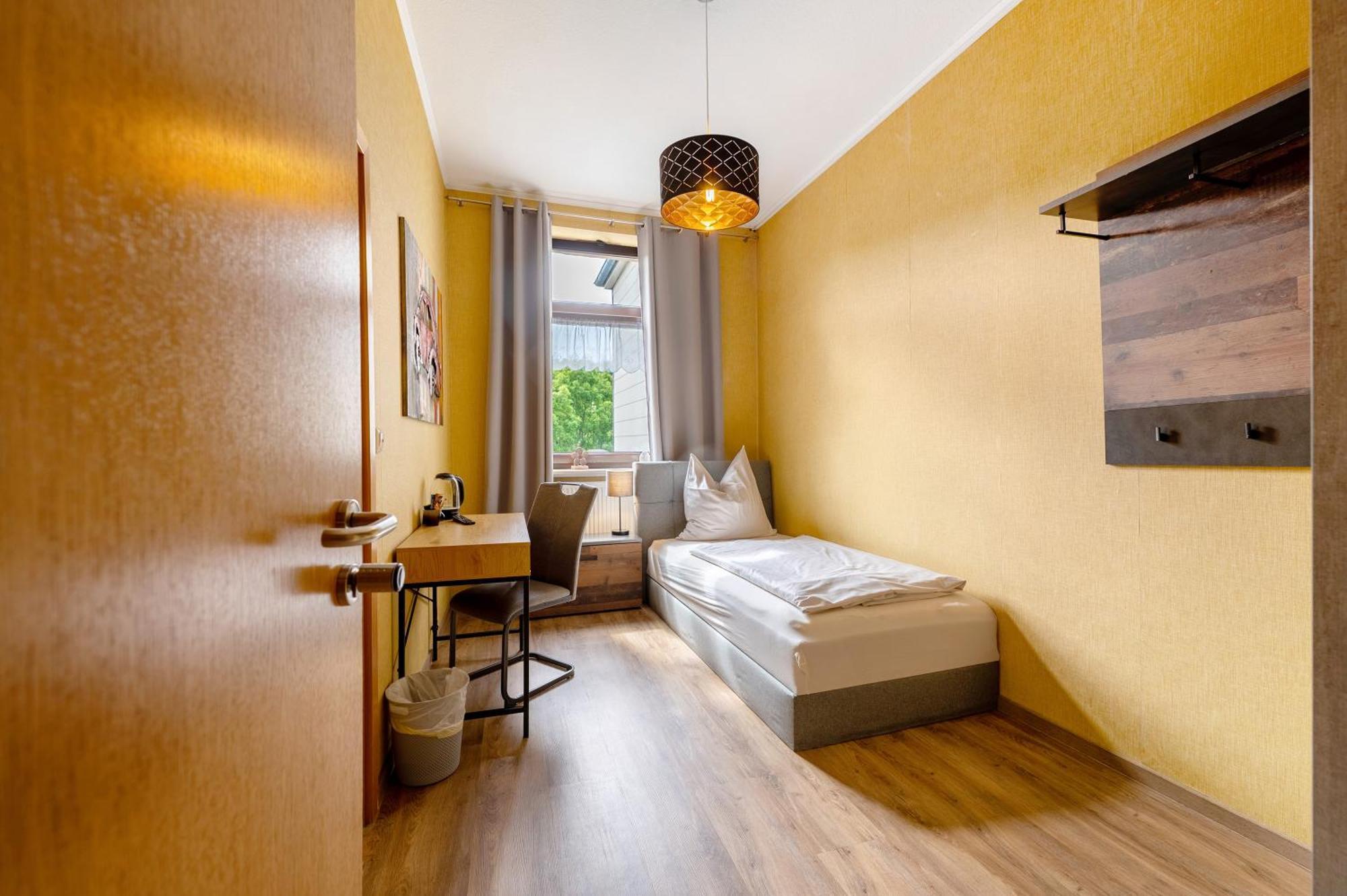 Bed And Breakfast St Wendel พรุม ภายนอก รูปภาพ