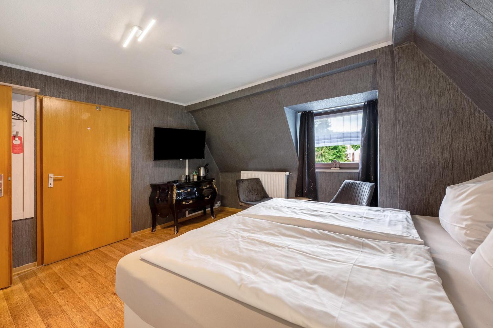 Bed And Breakfast St Wendel พรุม ภายนอก รูปภาพ