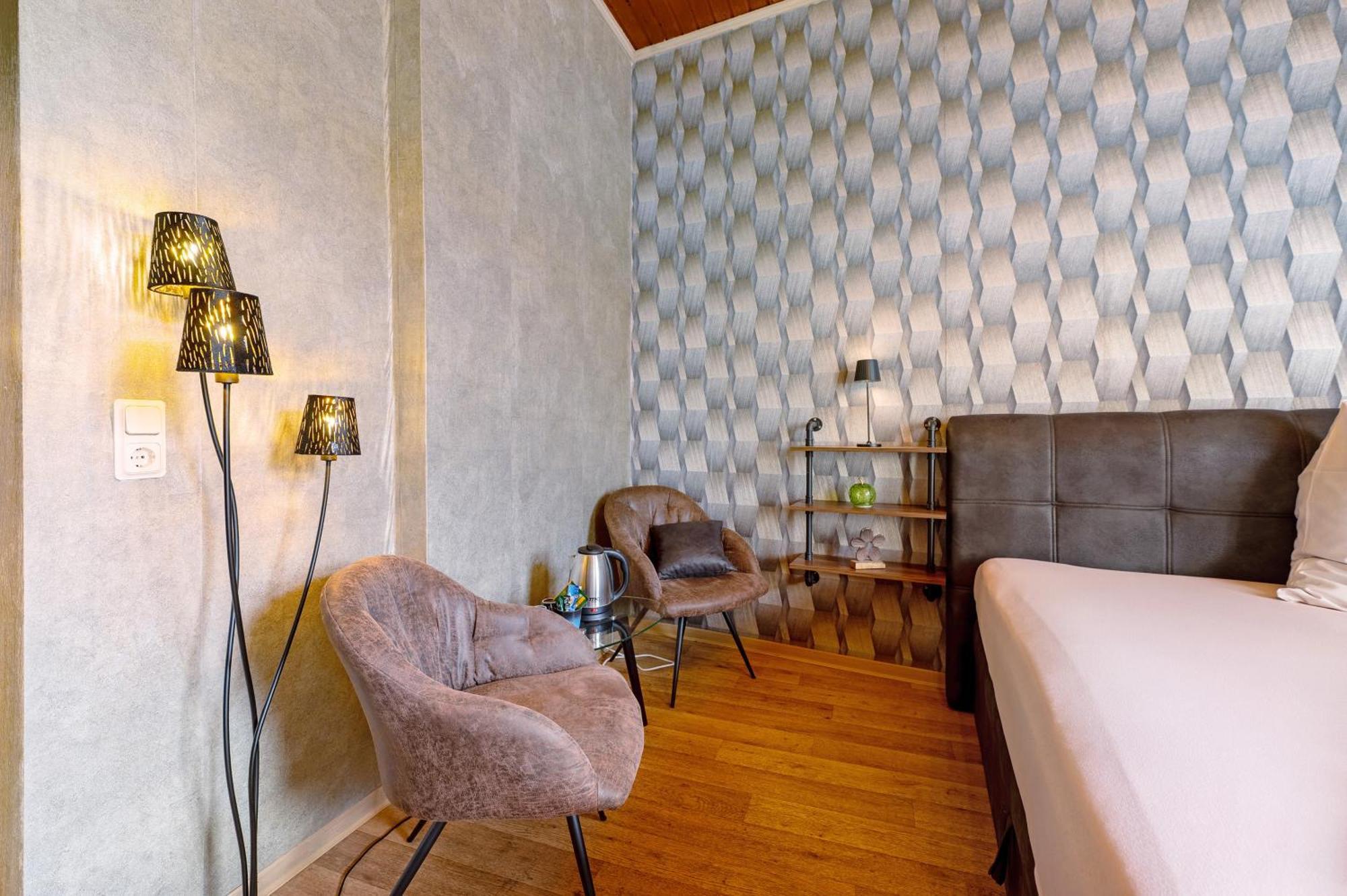 Bed And Breakfast St Wendel พรุม ภายนอก รูปภาพ